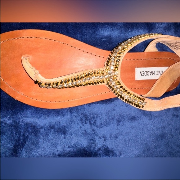 Steve Madden Sandals with Gold Accents - Picture 5 of 6